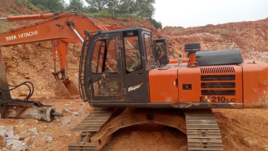 TATA 210LC Excavator (2022) photo 4